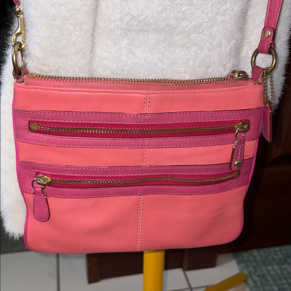Coach Vintage RARE Crossbody bag  leather coral/hot pink /2 front zipper pockets